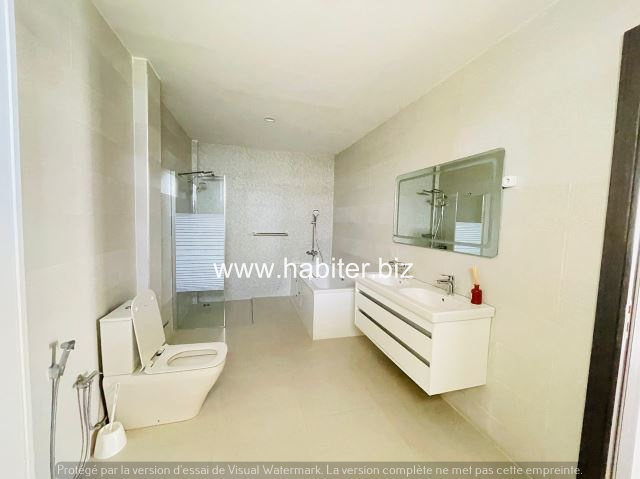 Appartement de 370m2 à louer aux Almadies