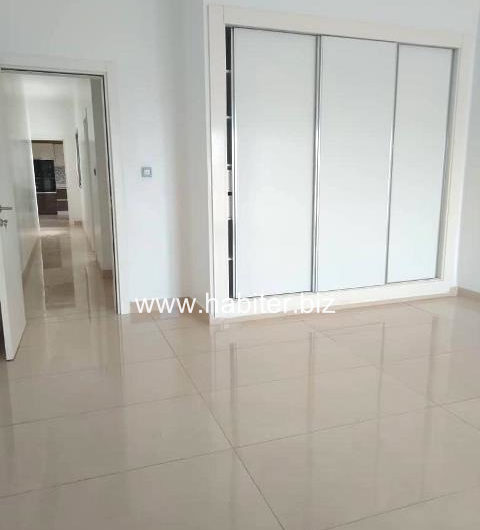 Appartement à louer à Mermoz