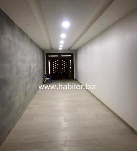 Appartement de 160m2 et 192m2 à louer vide au Point E