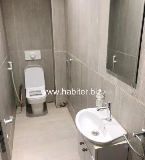 Appartement de 160m2 et 192m2 à louer vide au Point E