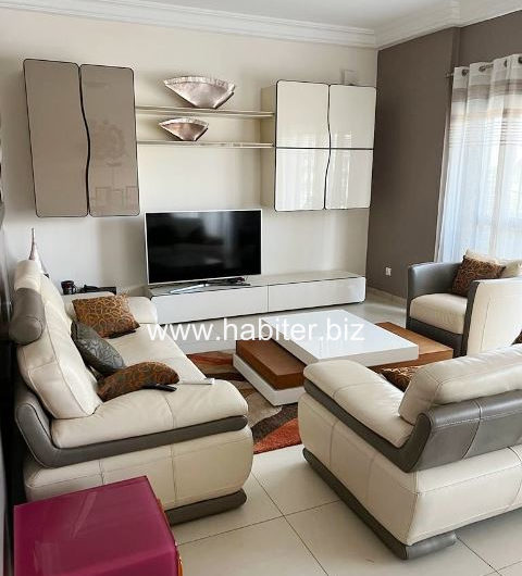 Bel appartement vide de 117m2 à vendre au Point E
