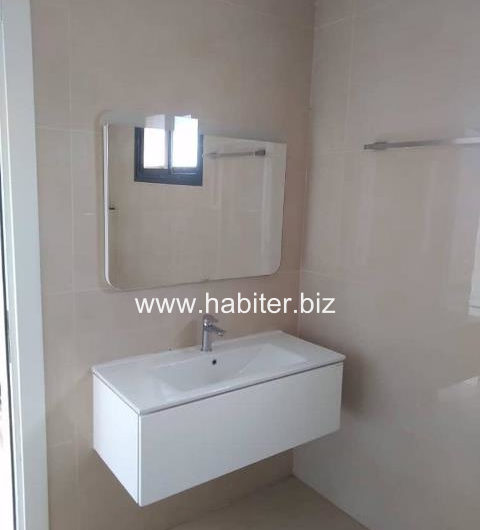 Appartement à louer à Mermoz