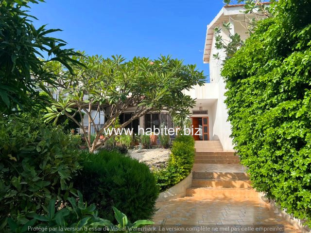 Villa R+1 vue sur Mer à louer à Fann Mermoz