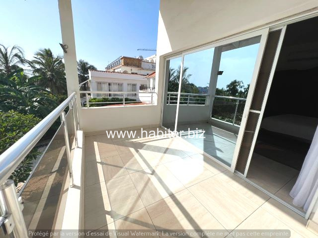 Villa R+1 vue sur Mer à louer à Fann Mermoz