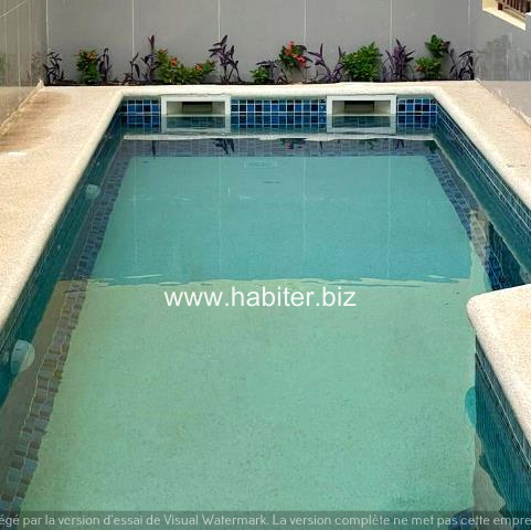 Villa R+2 de 220m2 à louer aux Mamelles