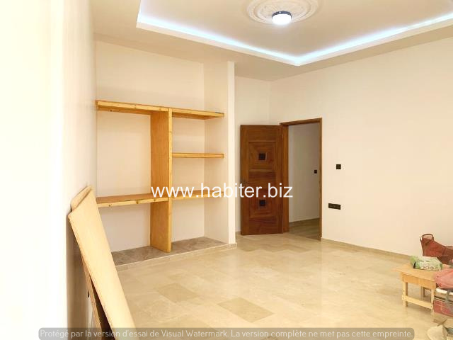 Villa R+2 de 220m2 à louer aux Mamelles