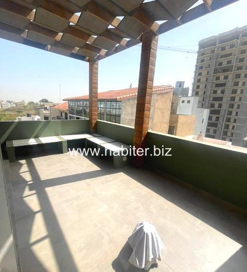 Penthouse à louer sur la corniche des Mamelles