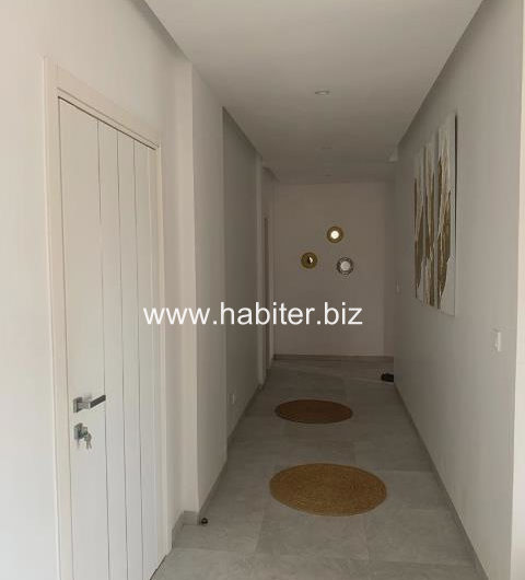 Appartement de 196m2 meublé à louer ou à vendre au Point E