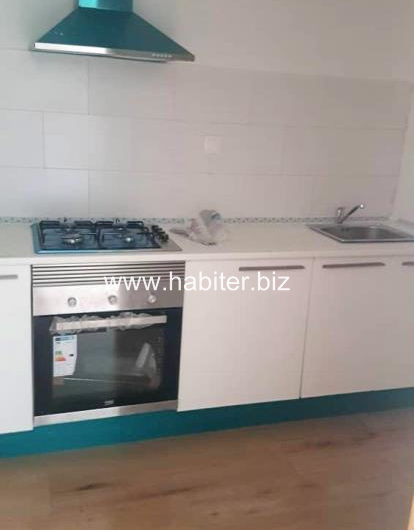 Appartement vide à louer à Scat Urban