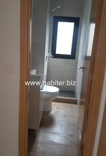 Appartement vide à louer à Scat Urban