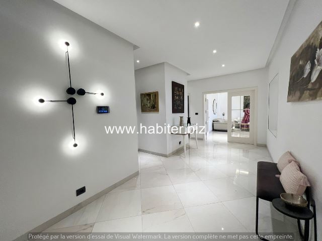 Appartement de standing de 213m2 à vendre sur la Corniche des Mamelles