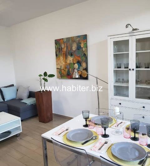 Appartement vide à louer à Scat Urban