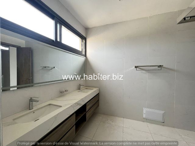 Appartements de 184m2 et 156m2 à vendre à Fann Résidence