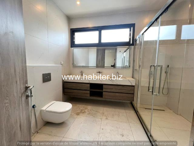 Appartements de 184m2 et 156m2 à vendre à Fann Résidence