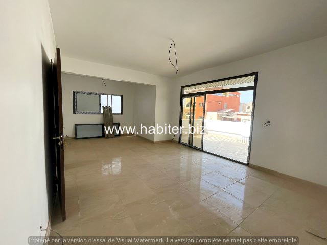 Villa R+2 à vendre à Sacré coeur VDN