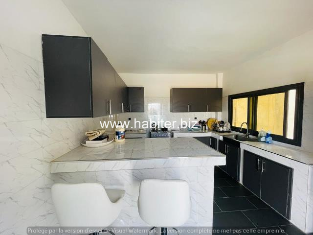 Villa meublée R+1 à louer à Keur Ndiaye LO