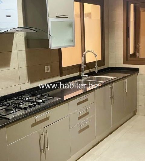 Appartement à louer aux ALMADIES à coté du King Fahad Palace
