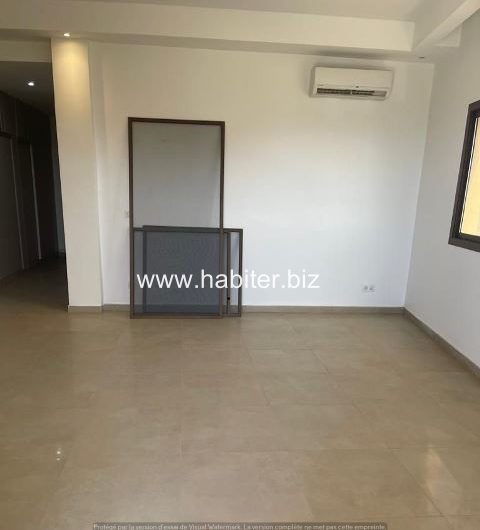 Appartement à louer aux ALMADIES à coté du King Fahad Palace