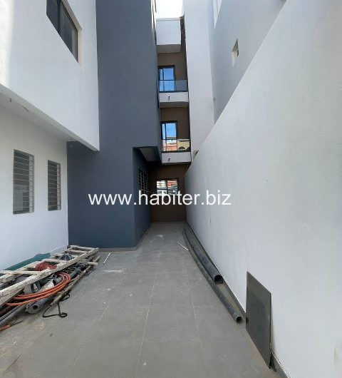 Villa R+2 à vendre à Sacré coeur VDN