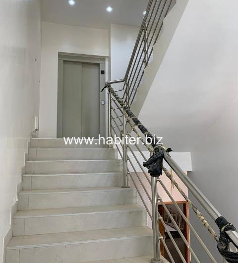 Appartements à louer aux Mamelles cité Mbackiou Faye