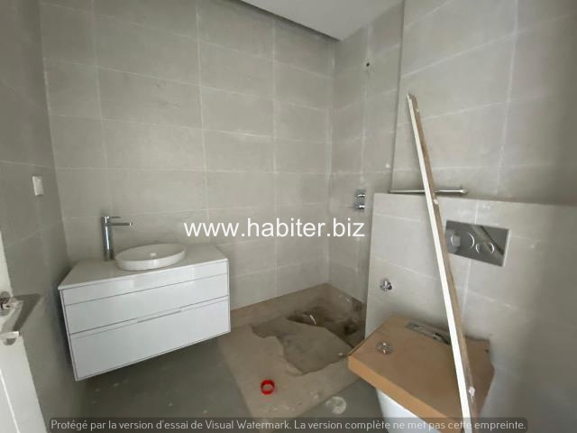 Appartement de 225m2 à vendre au Point E
