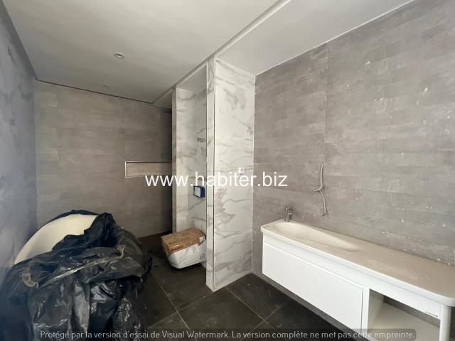 Appartement de 216m2 neuf à vendre à Mermoz avec vue mer