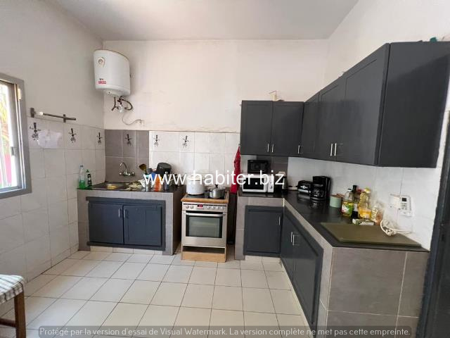 Villa R+1 de 700m2 à vendre ou à louer à Ngor Almadies