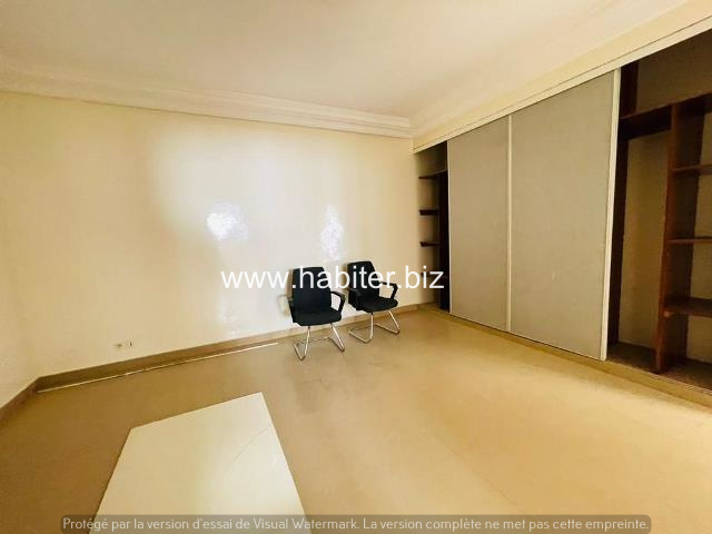 Villa R+1 à louer à Sipres Mermoz