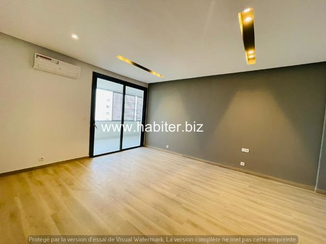 Appartement F5 de 243m2 à vendre à fann Mermoz