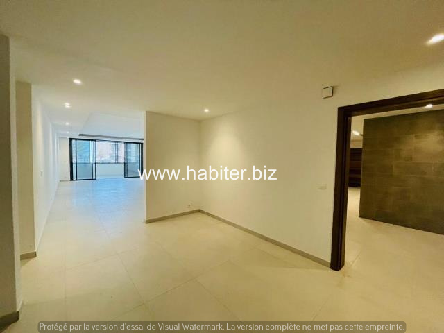 Appartement F5 de 243m2 à vendre à fann Mermoz