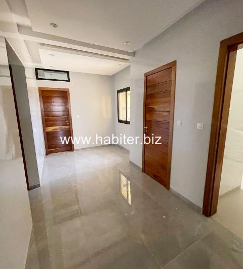 Appartement à louer aux Almadies à la zone de recasement