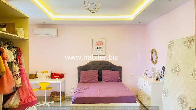 Villa R+2 à louer à Almadies 2 