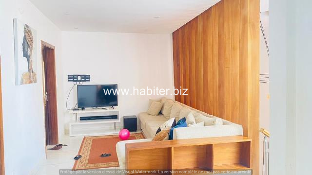 Villa R+2 à louer à Almadies 2 