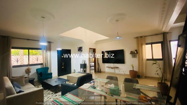 Villa R+1  à louer meublée ou vide aux Mamelles