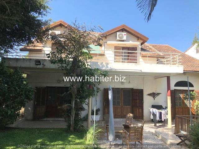 Belle villa à louer aux Almadies