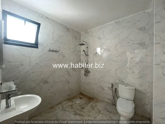 Appartements de 164 m² à louer à Mermoz