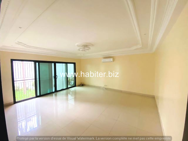 villa R+2 à louer aux Almadies