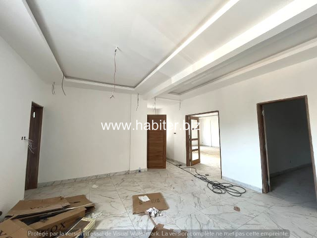 Appartements de 164 m² à louer à Mermoz