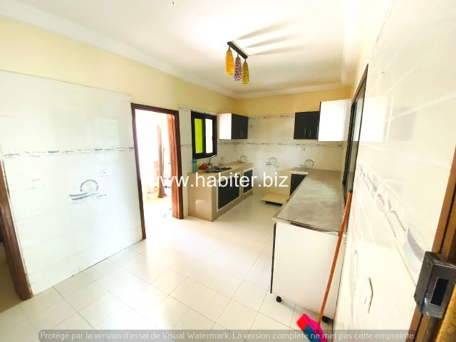 villa R+2 à louer aux Almadies