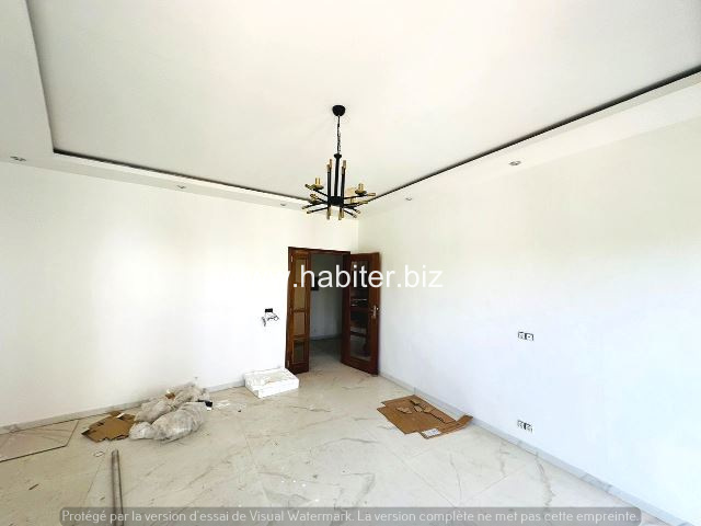 Appartement en finition à louer à Yoff Onomo