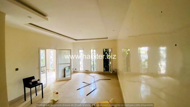 Villa R+2 à louer aux Almadies