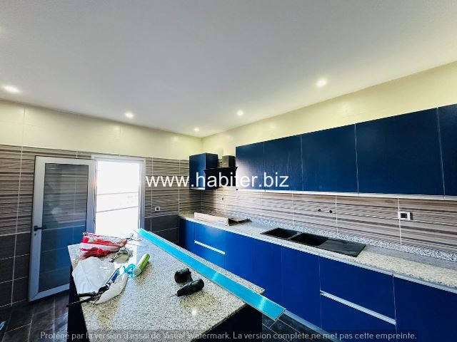 Villa R+2 à louer sur la VDN 3