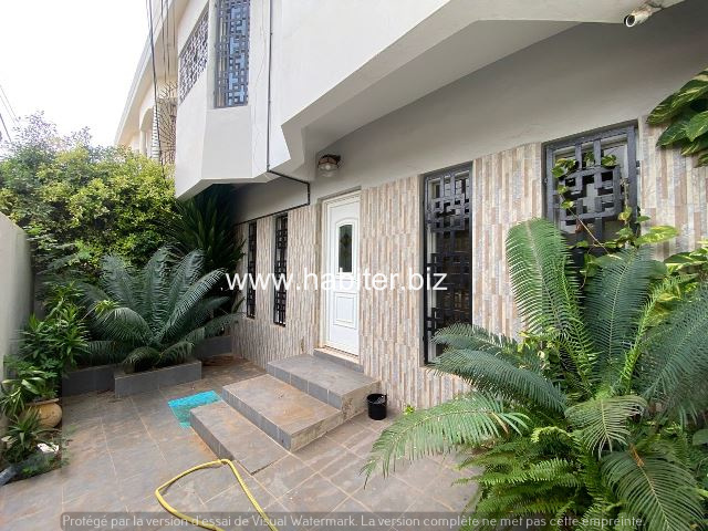 Villa R+2 à louer aux Almadies