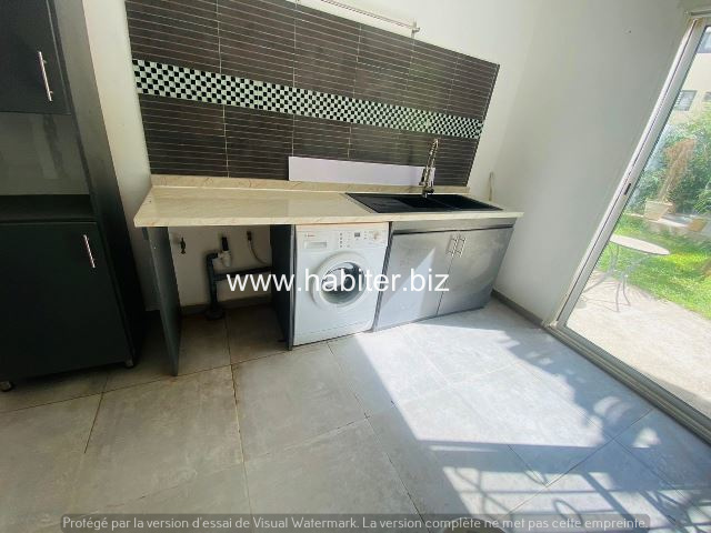 Villa R+1 à louer aux Almadies