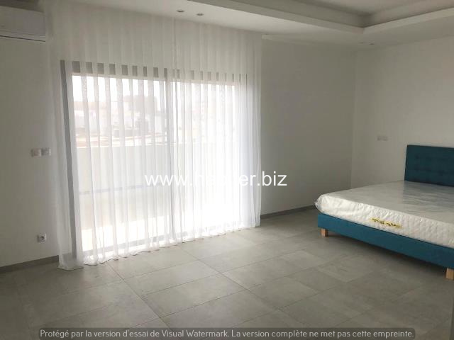 Bel Appartement de 215m2 à louer vide à Ngor-Almadies