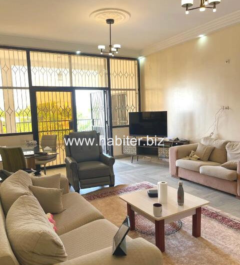 Belle villa de 1000m2 vue mer avec piscine à Vendre Popenguine