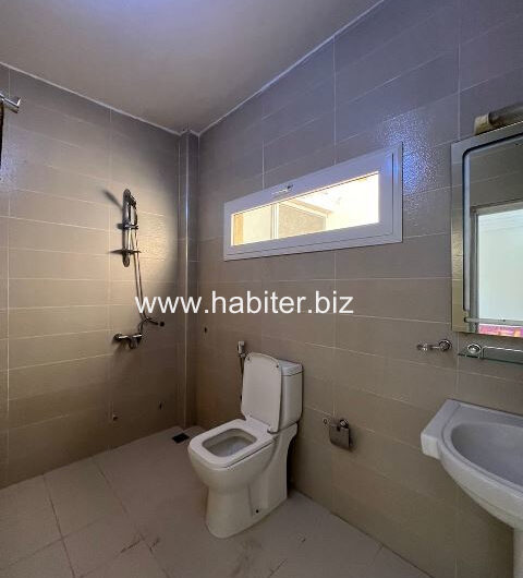 Immeuble R+3 à vendre à Ouest Foire.