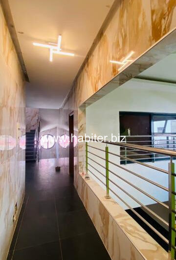 Jolie duplex à louer à ouakam