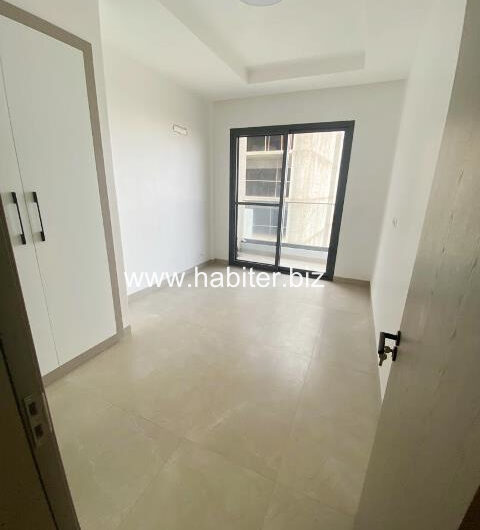 Appartement à louer au Point E
