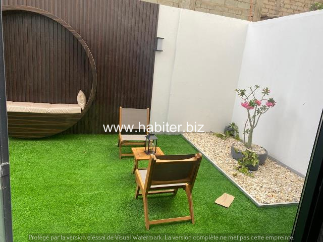 Appartement à louer au Point E